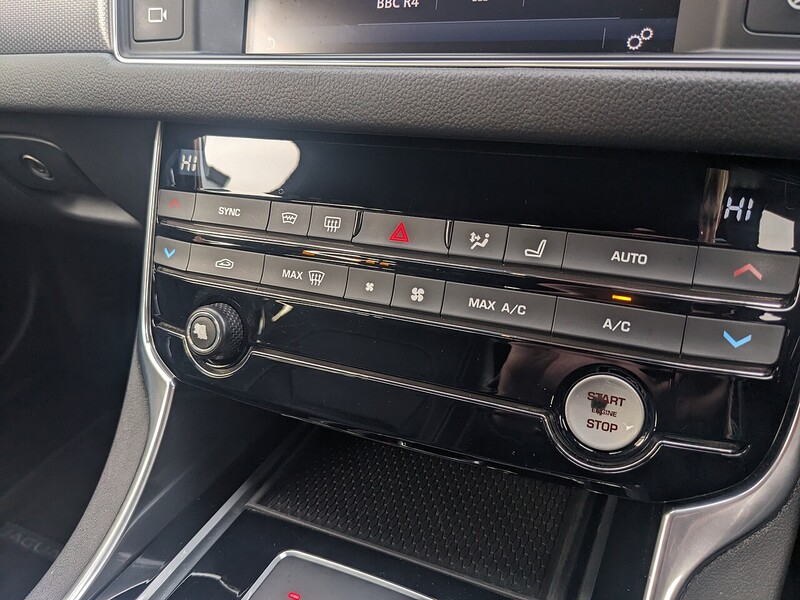 Used Jaguar XF 2018 for sale - 76736463: Photo 31