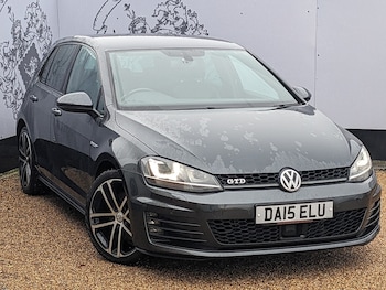 Used Volkswagen Golf 2015 for sale - 76454827: Photo