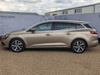 Used Renault Megane 2017 for sale - 79696169: Photo