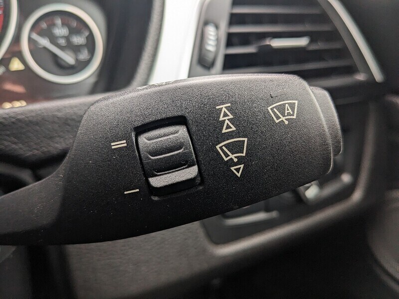 Used BMW 3 Series 2017 for sale - 77180696: Photo 25