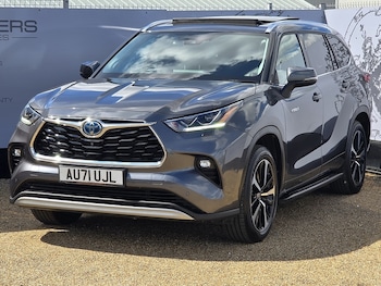 Used Toyota Highlander 2021 for sale - 75560345: Photo