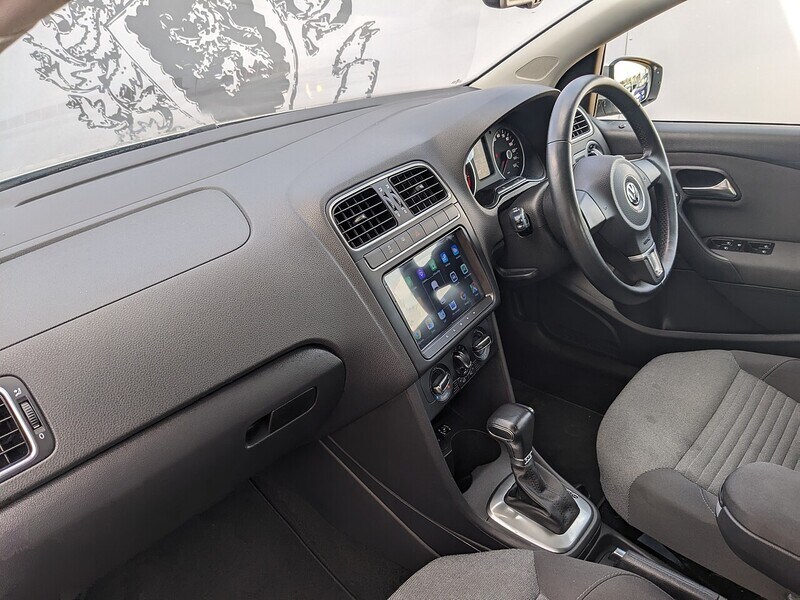 Used Volkswagen Polo 2010 for sale - 77640152: Photo 14
