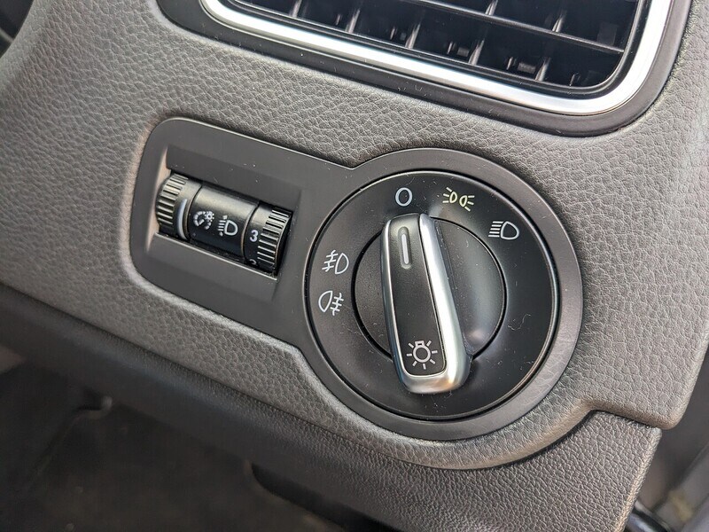 Used Volkswagen Polo 2010 for sale - 77640152: Photo 24