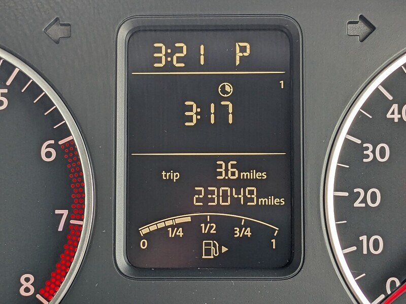 Used Volkswagen Polo 2010 for sale - 77640152: Photo 32