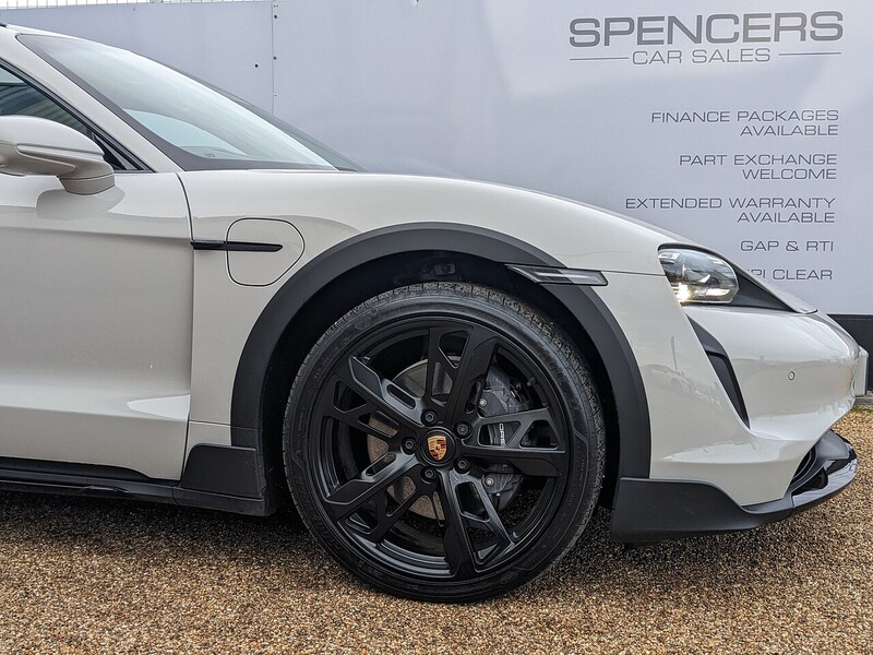 Used Porsche Taycan 2023 for sale - 76919773: Photo 11