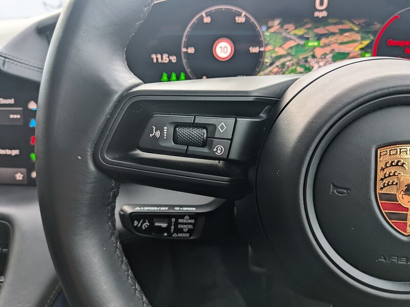 Used Porsche Taycan 2023 for sale - 76919773: Photo 21