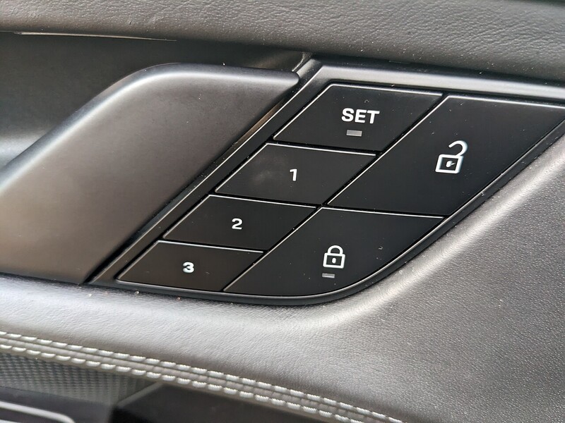 Used Porsche Taycan 2023 for sale - 76919773: Photo 27