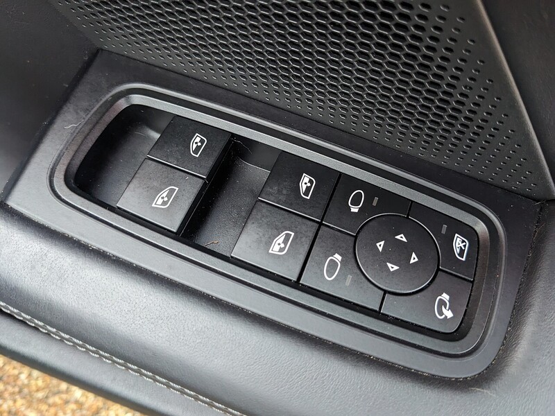 Used Porsche Taycan 2023 for sale - 76919773: Photo 29