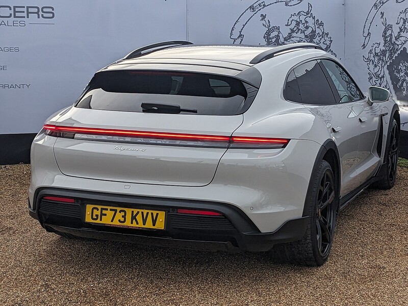 Used Porsche Taycan 2023 for sale - 76919773: Photo 9