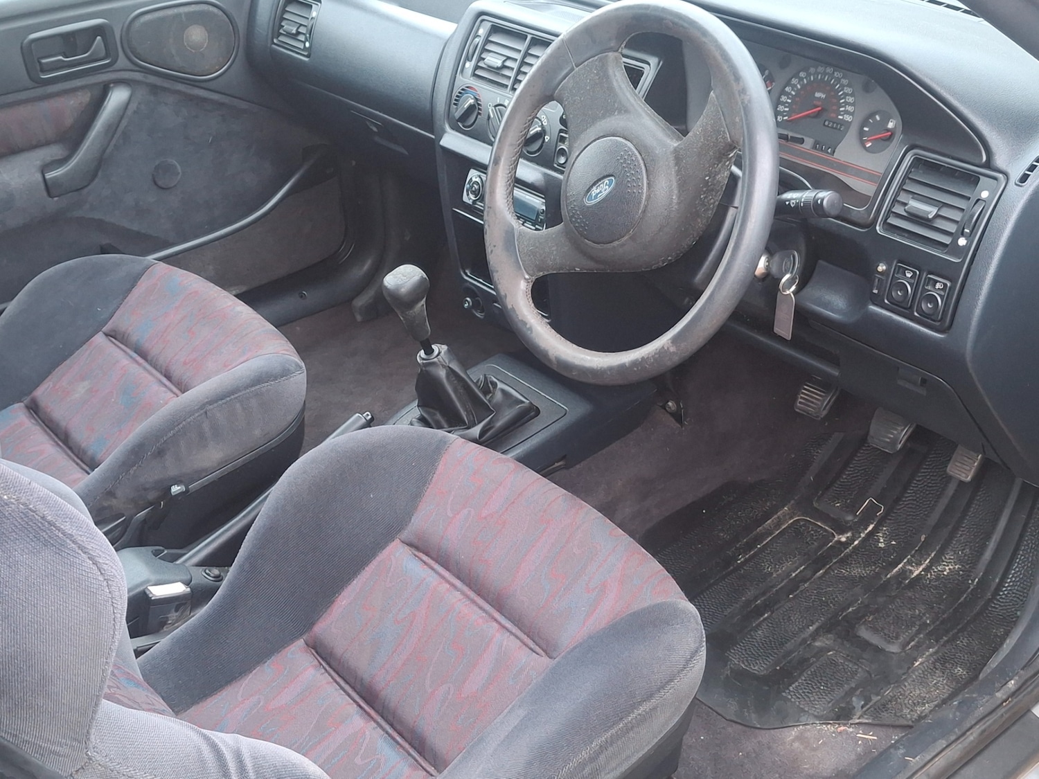 Used Ford Escort 1993 for sale - 78191063: Photo 5