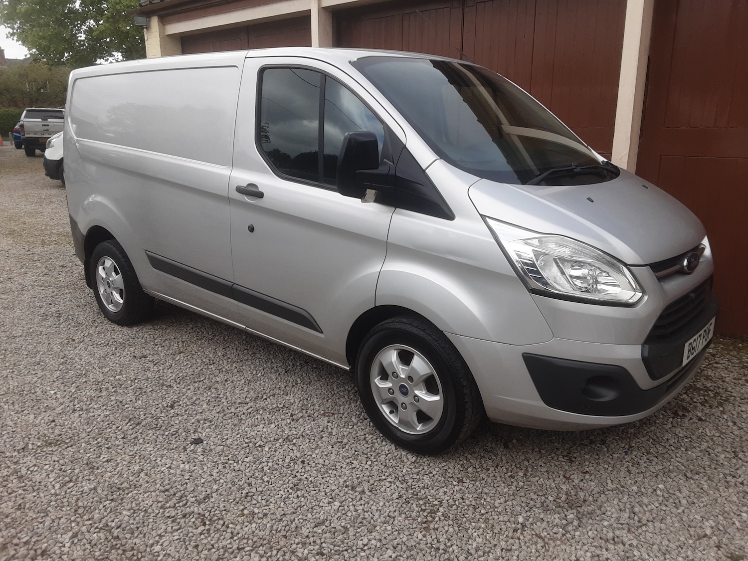 Used Ford Transit Custom 2017 for sale - 74537437: Photo 2