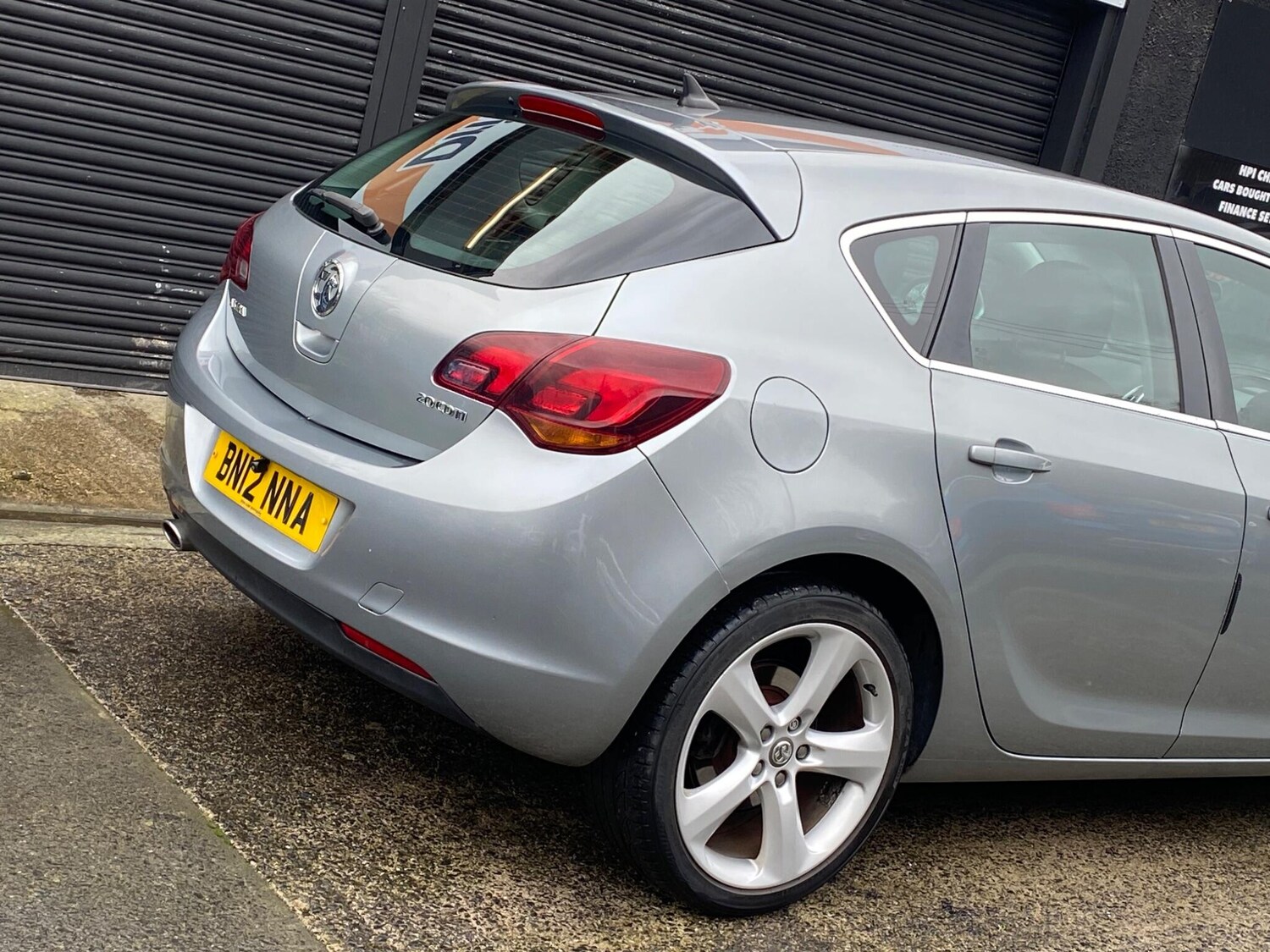 Used Vauxhall Astra for sale - 77864780: Photo 31