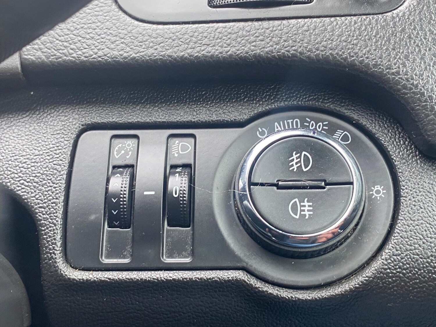 Used Vauxhall Insignia for sale - 77864802: Photo 32