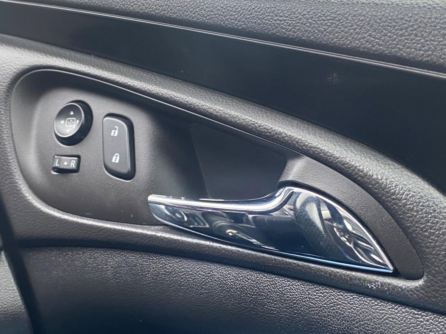 Used Vauxhall Insignia for sale - 77864802: Photo 33