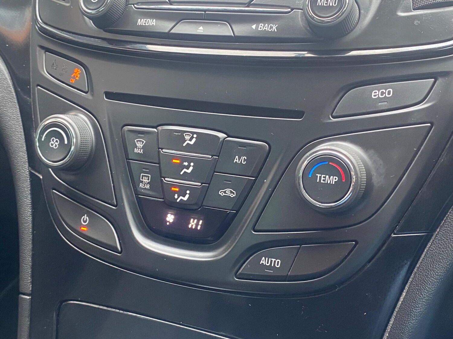 Used Vauxhall Insignia for sale - 77864802: Photo 35