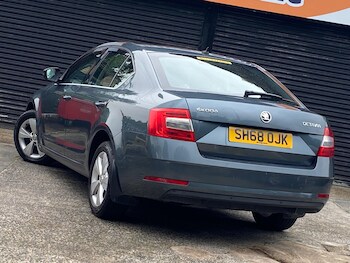 Used Skoda Octavia 2018 for sale - 77864810: Photo