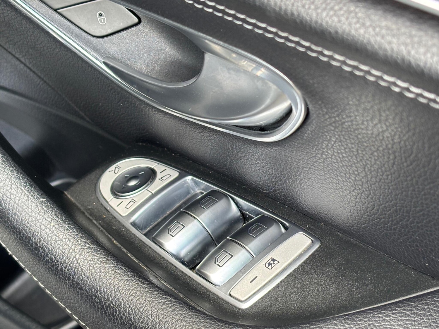 Used Mercedes-Benz E Class 2018 for sale - 78184922: Photo 38