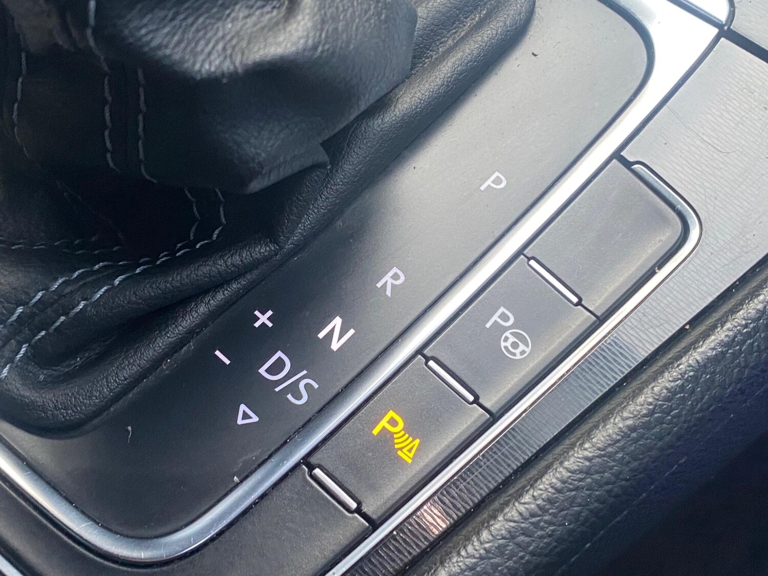 Used Volkswagen Golf for sale - 77864795: Photo 42