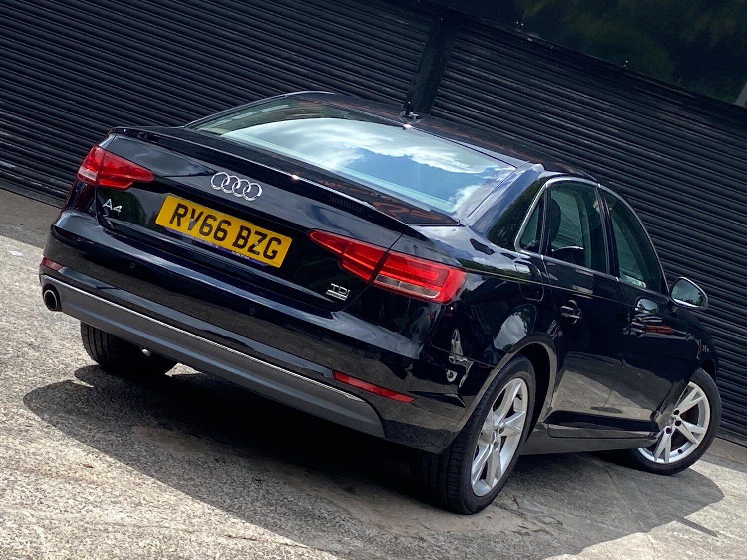 Used Audi A4 for sale - 77864803: Photo 11