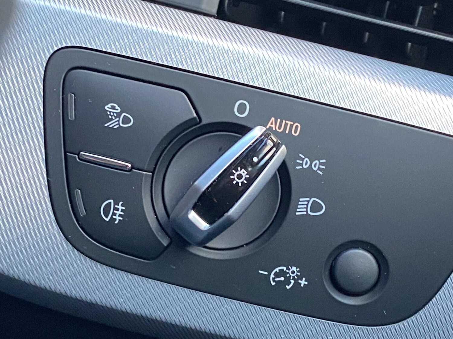 Used Audi A4 for sale - 77864803: Photo 36