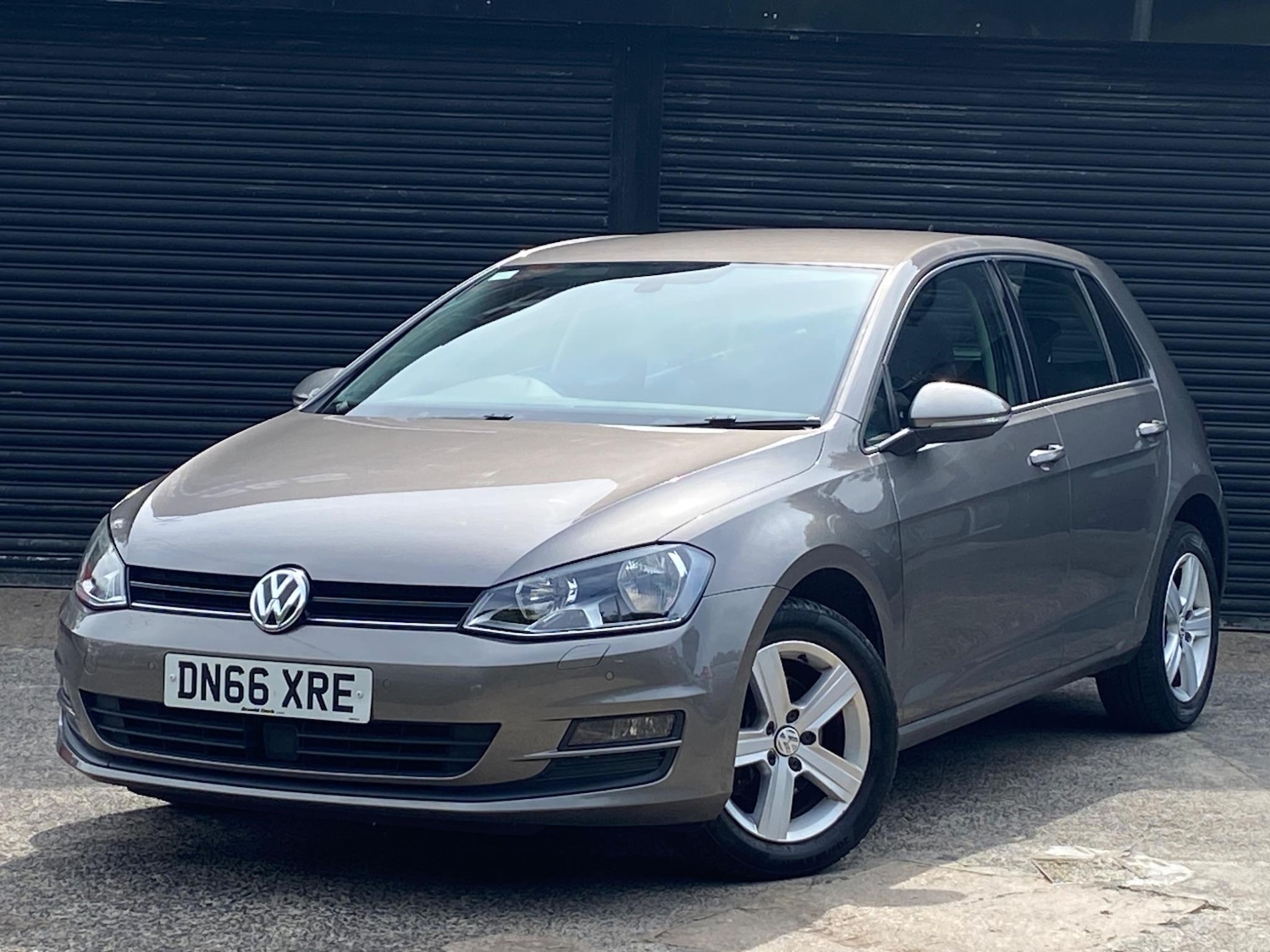 Used Volkswagen Golf for sale - 77864784: Photo 2