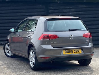 Used Volkswagen Golf 2017 for sale - 77864784: Photo