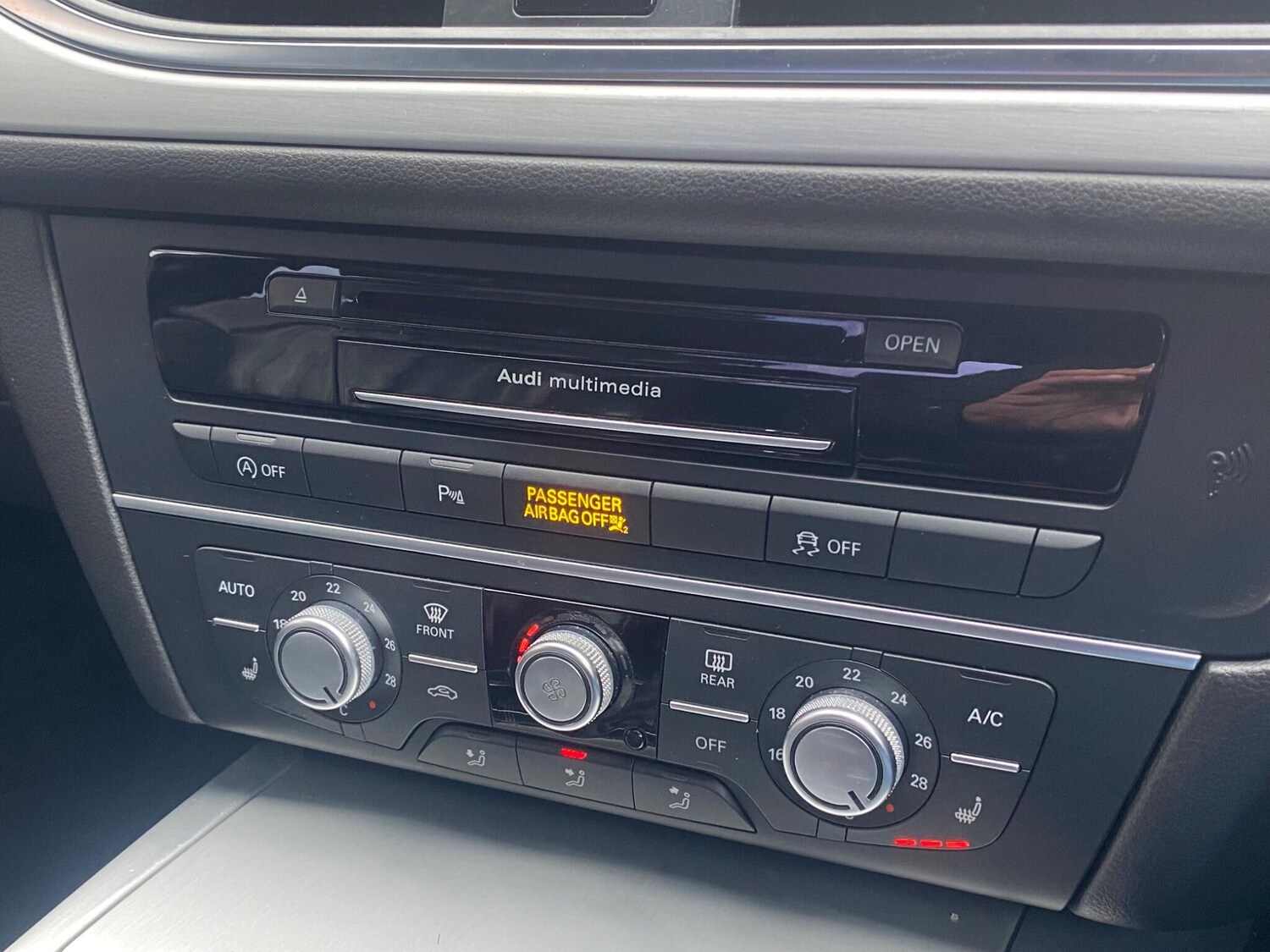 Used Audi A6 Saloon for sale - 77864778: Photo 34