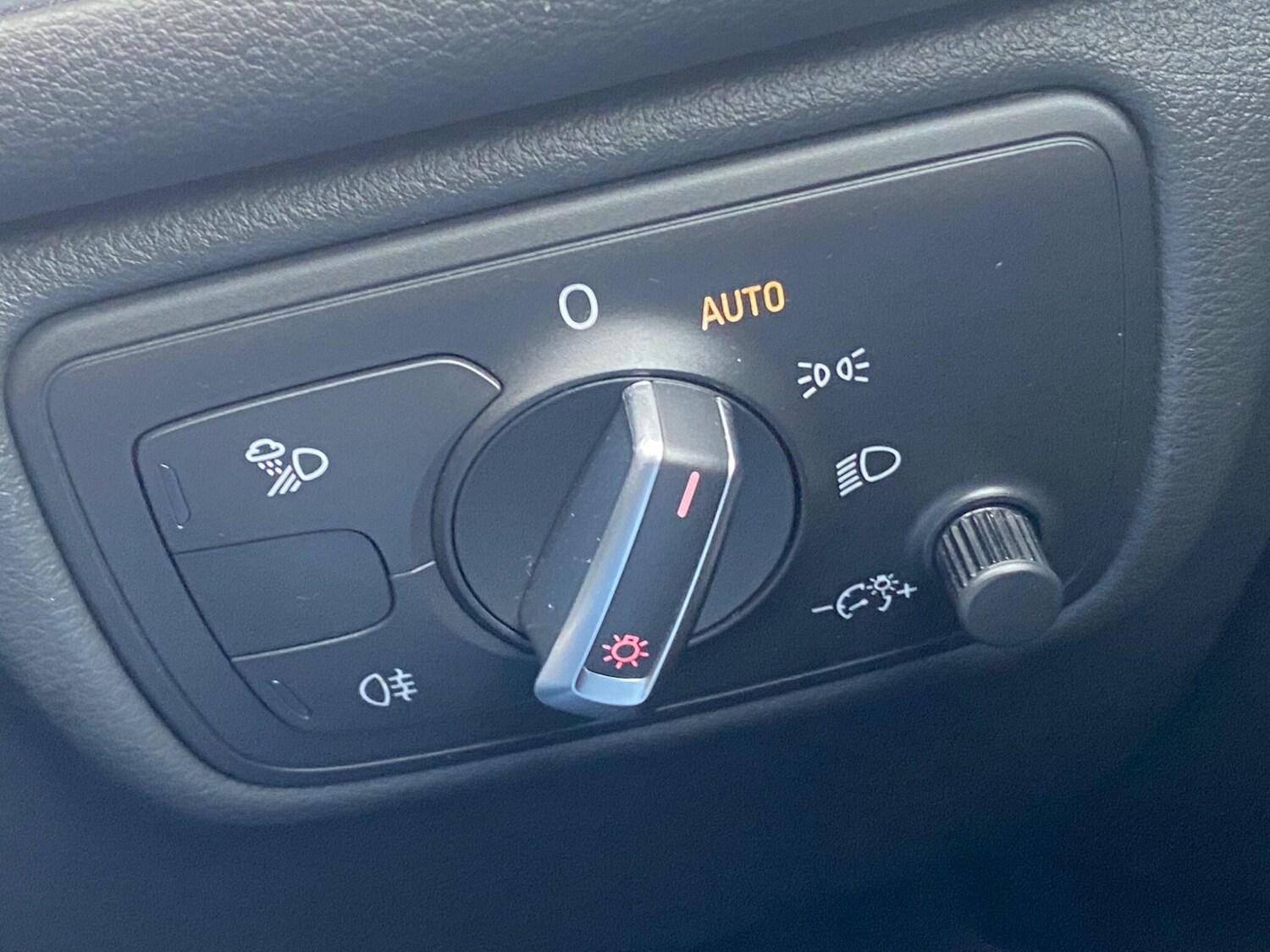 Used Audi A6 Saloon for sale - 77864778: Photo 38