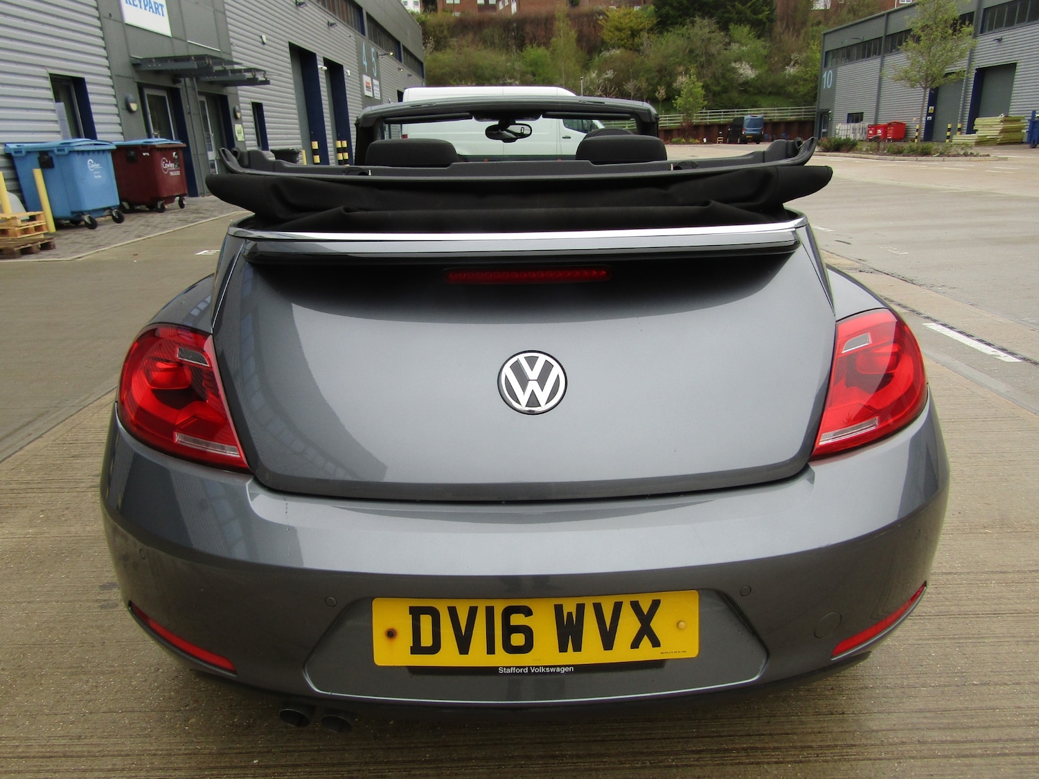 Used Volkswagen Beetle 2016 for sale - 78210915: Photo 12