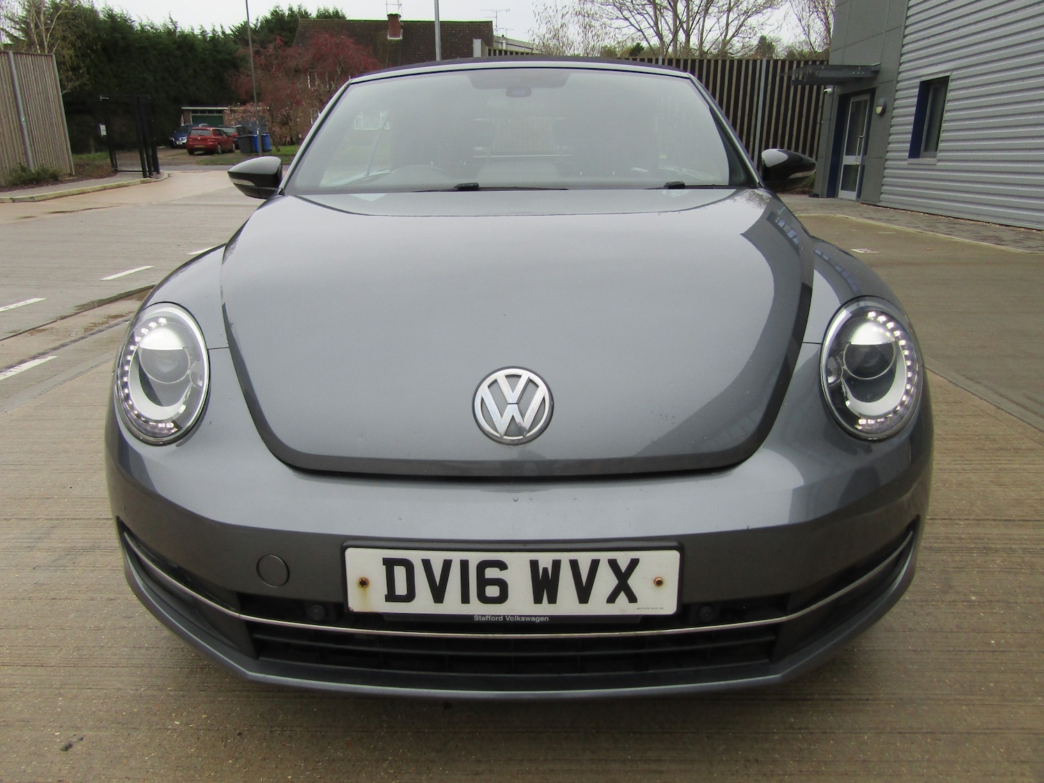 Used Volkswagen Beetle 2016 for sale - 78210915: Photo 5