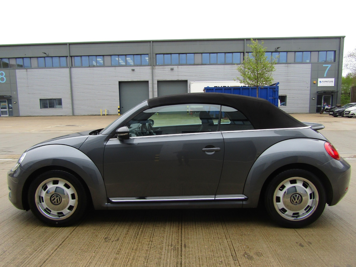 Used Volkswagen Beetle 2016 for sale - 78210915: Photo 7