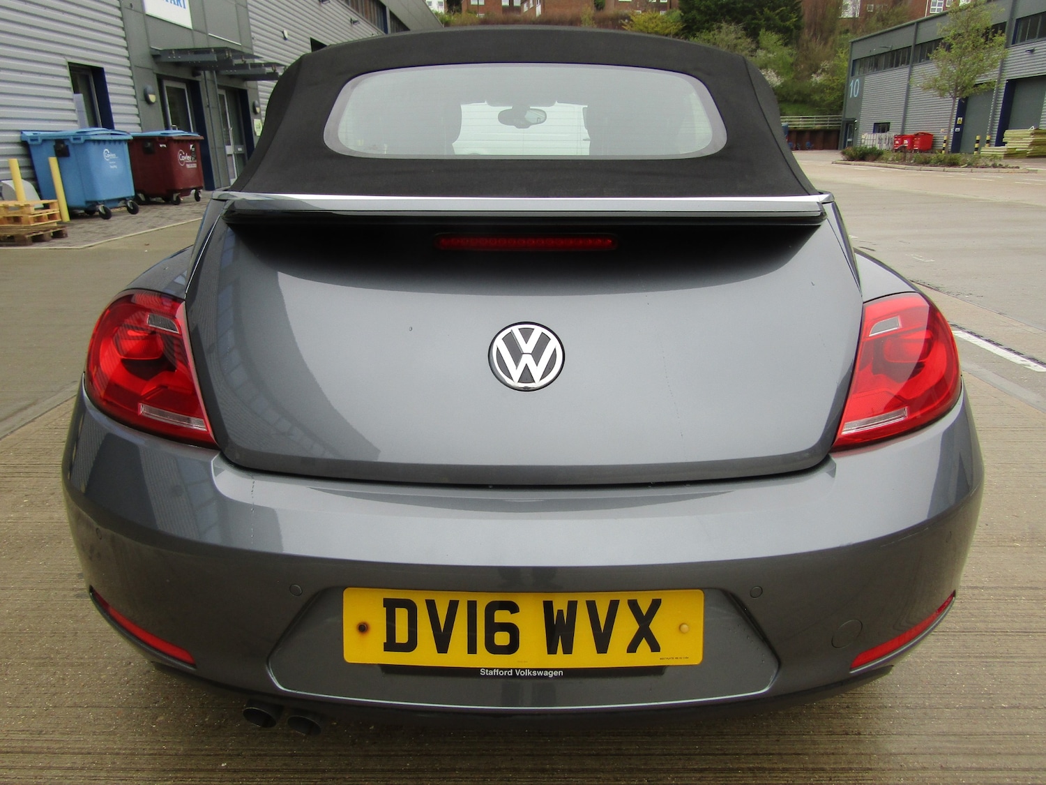 Used Volkswagen Beetle 2016 for sale - 78210915: Photo 8