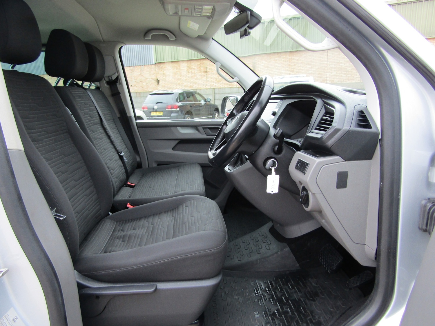 Used Volkswagen Transporter Shuttle 2020 for sale - 77352251: Photo 14