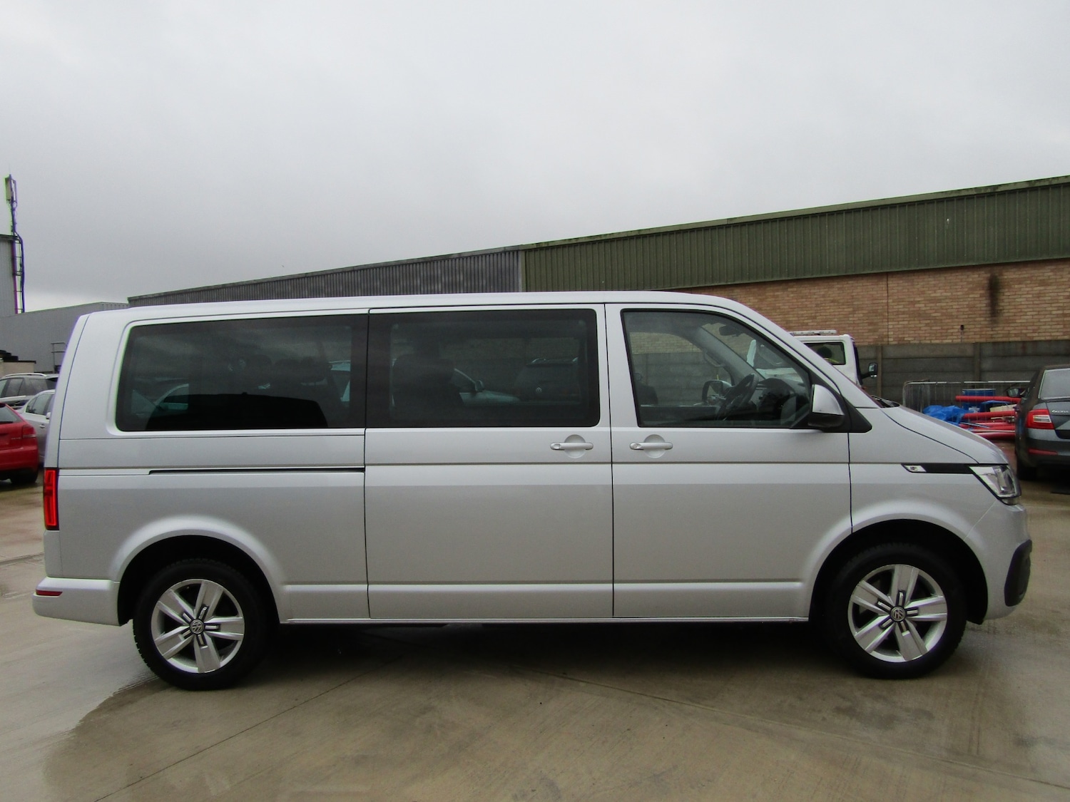 Used Volkswagen Transporter Shuttle 2020 for sale - 77352251: Photo 4