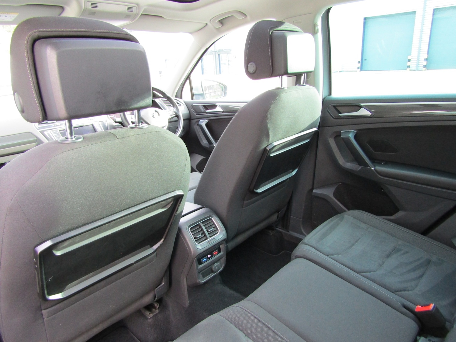 Used Volkswagen Tiguan 2016 for sale - 77045795: Photo 10