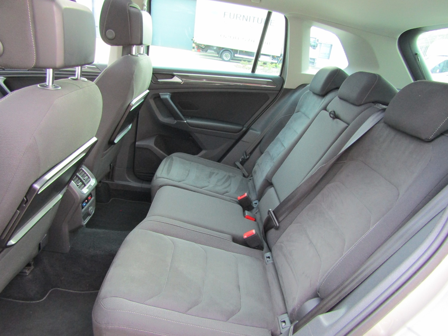 Used Volkswagen Tiguan 2016 for sale - 77045795: Photo 9