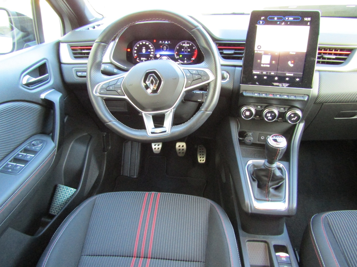 Used Renault Captur 2024 for sale - 77004881: Photo 11