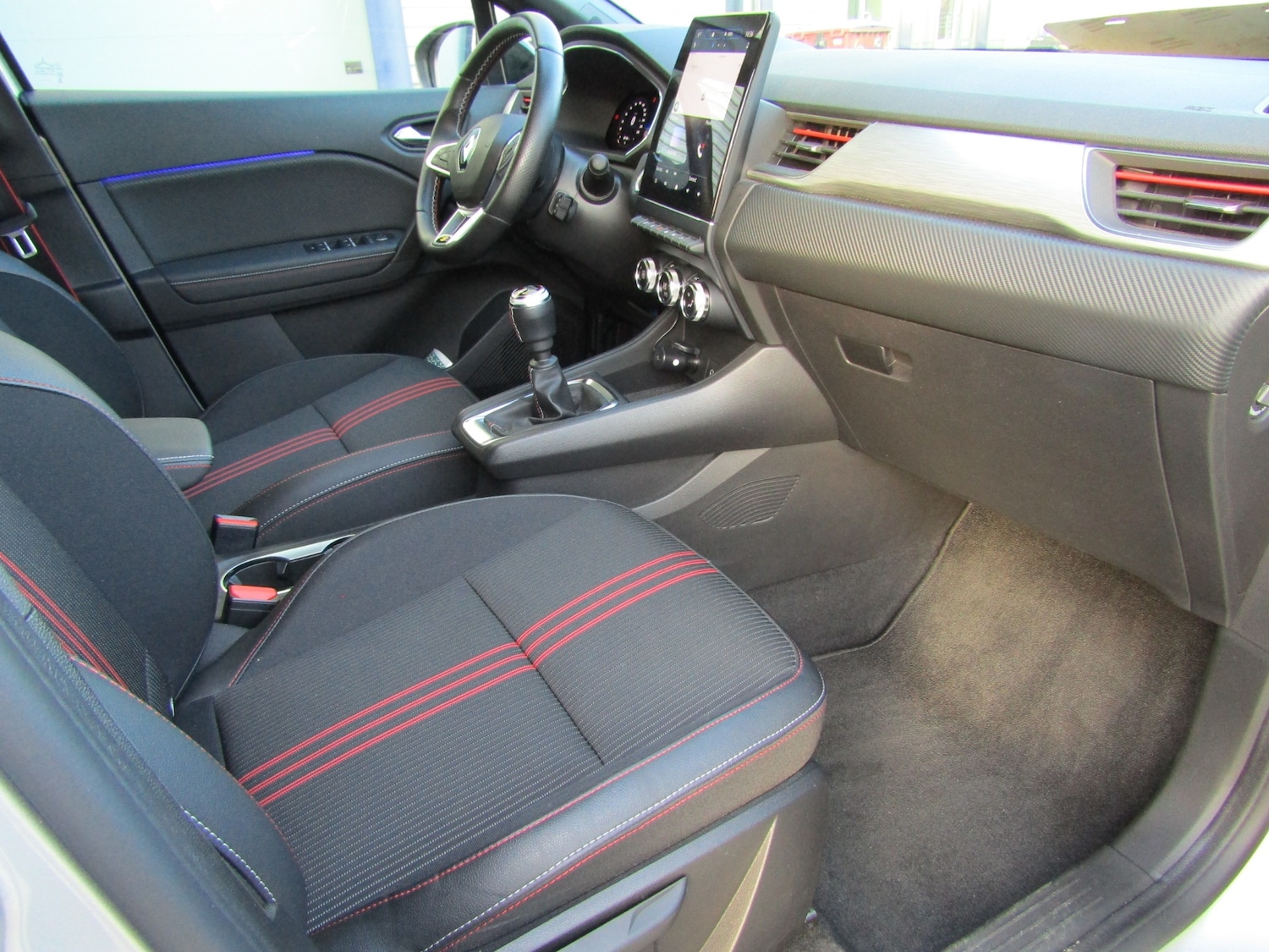 Used Renault Captur 2024 for sale - 77004881: Photo 16