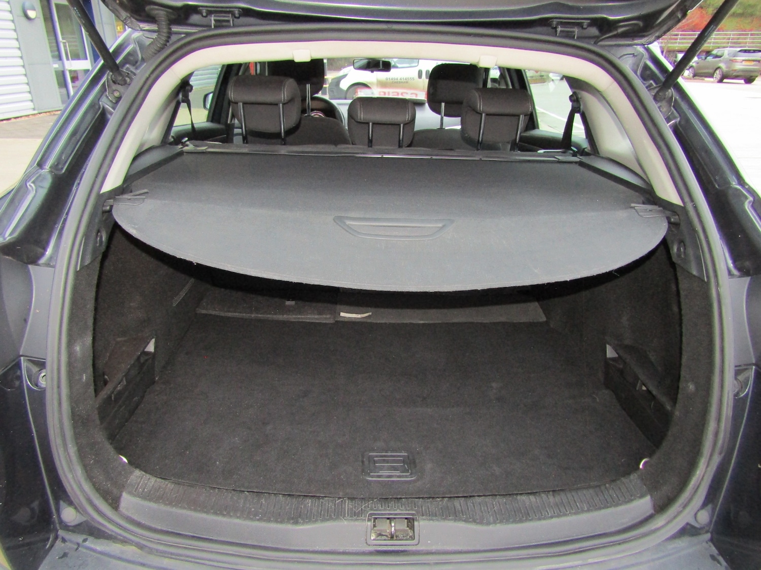 Used Renault Megane 2010 for sale - 76922105: Photo 10