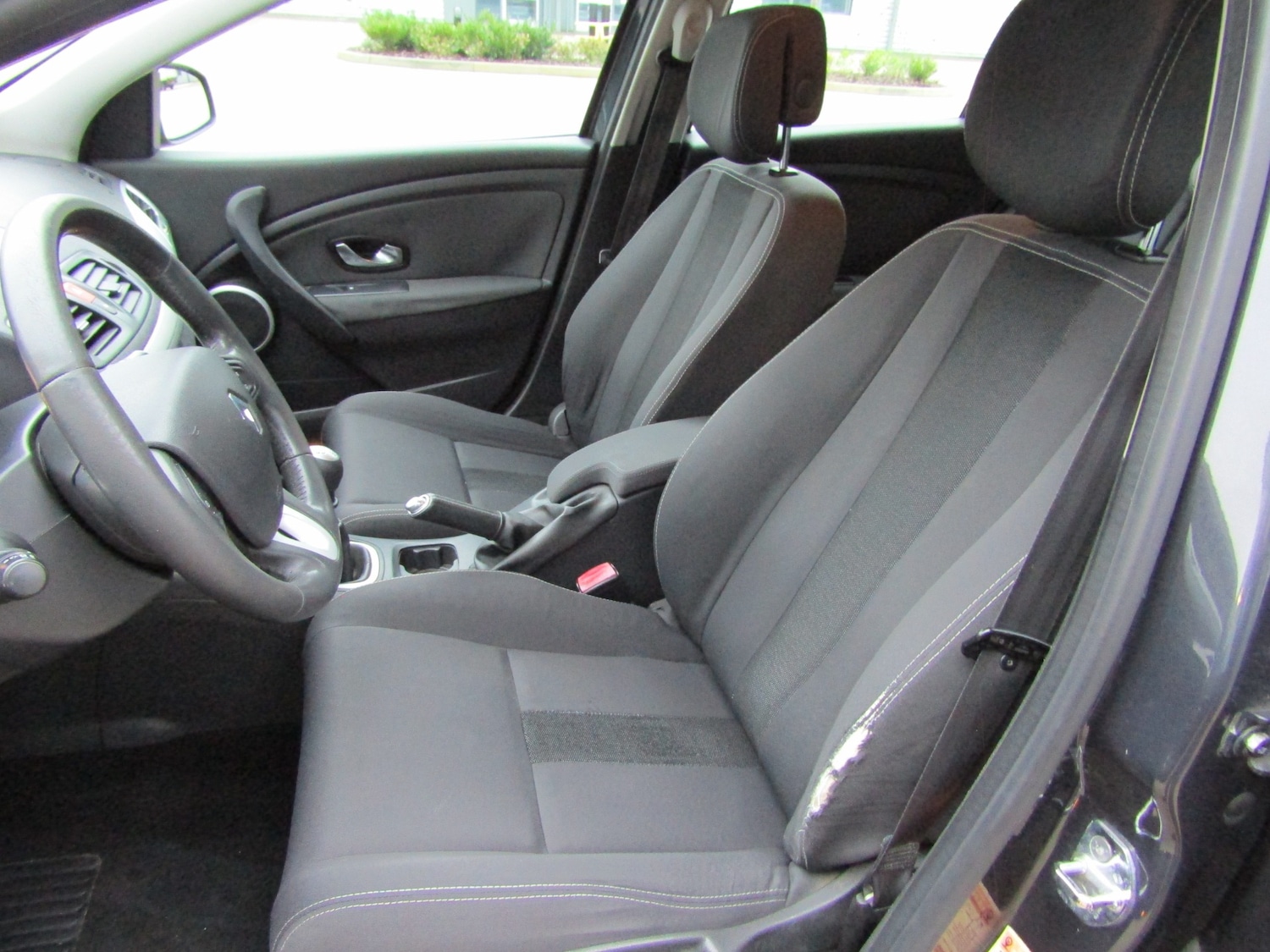 Used Renault Megane 2010 for sale - 76922105: Photo 19