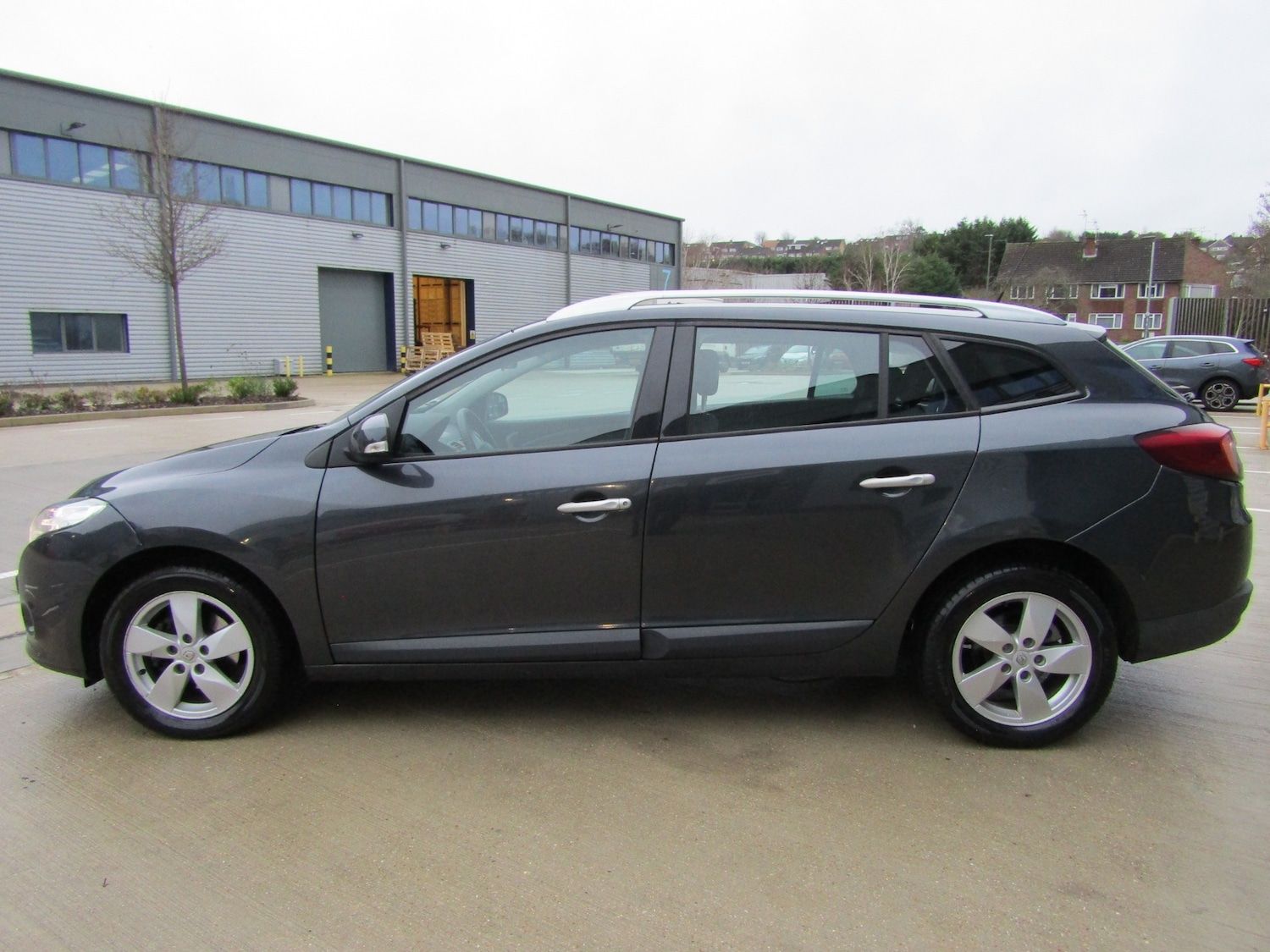 Used Renault Megane 2010 for sale - 76922105: Photo 20