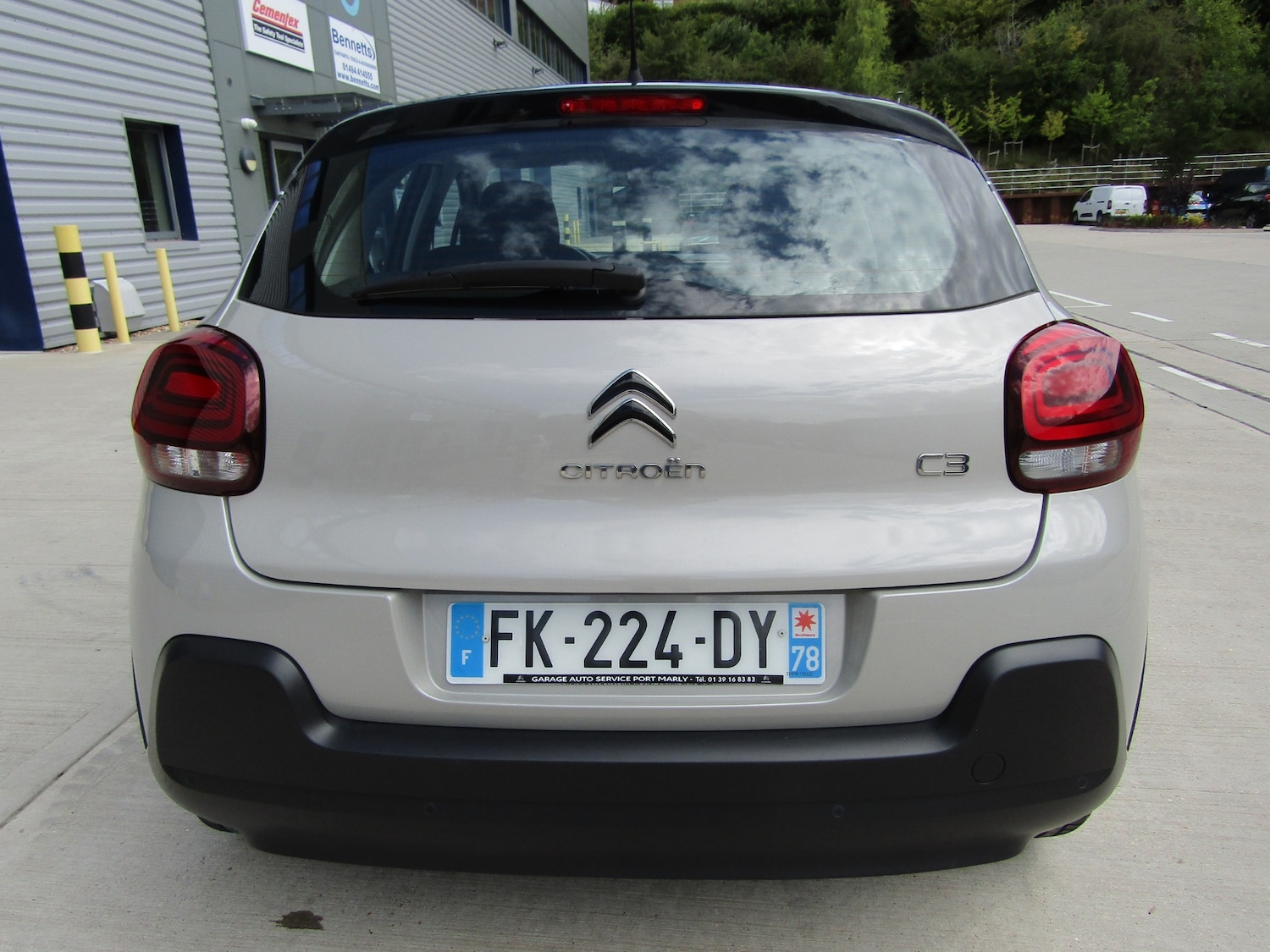 Vehicle 8
