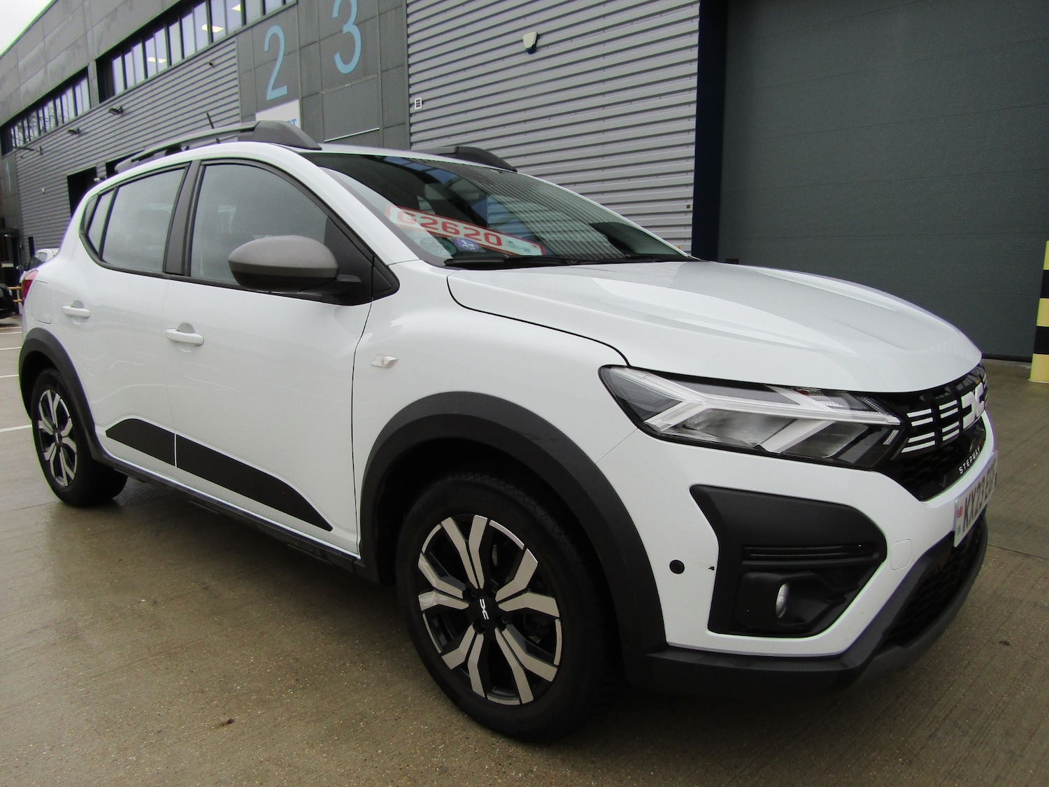 Used Dacia Sandero Stepway for sale - 76980343: Photo 8