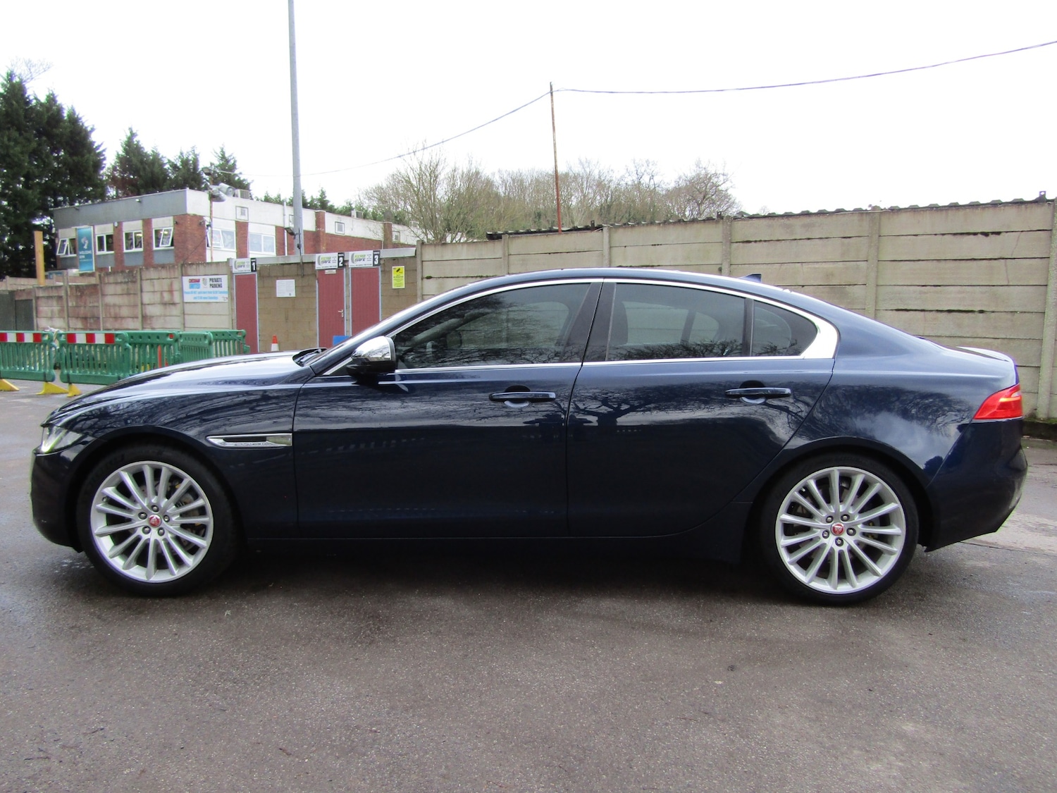 Used Jaguar XE 2016 for sale - 77415010: Photo 10