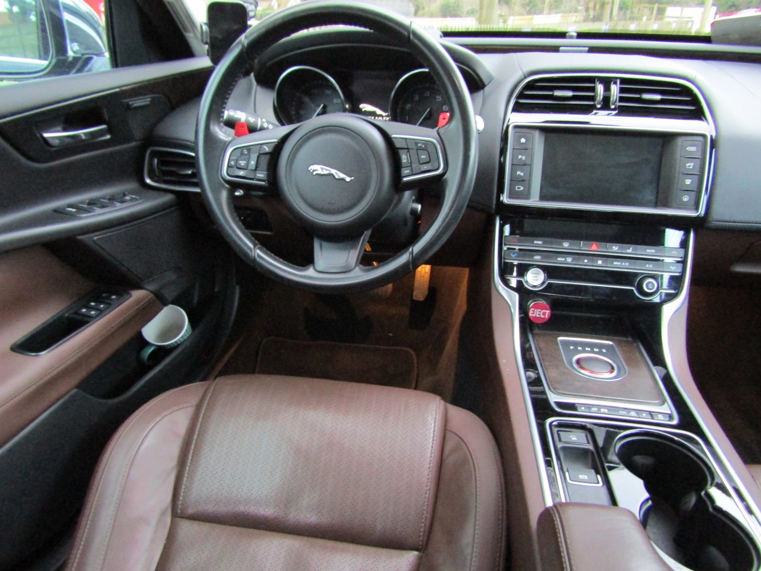 Used Jaguar XE 2016 for sale - 77415010: Photo 12