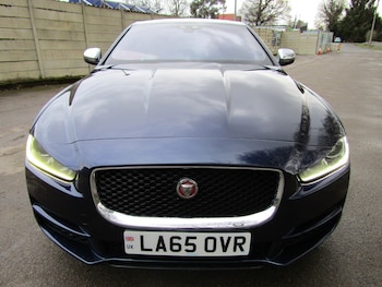 Used Jaguar XE 2016 for sale - 77415010: Photo
