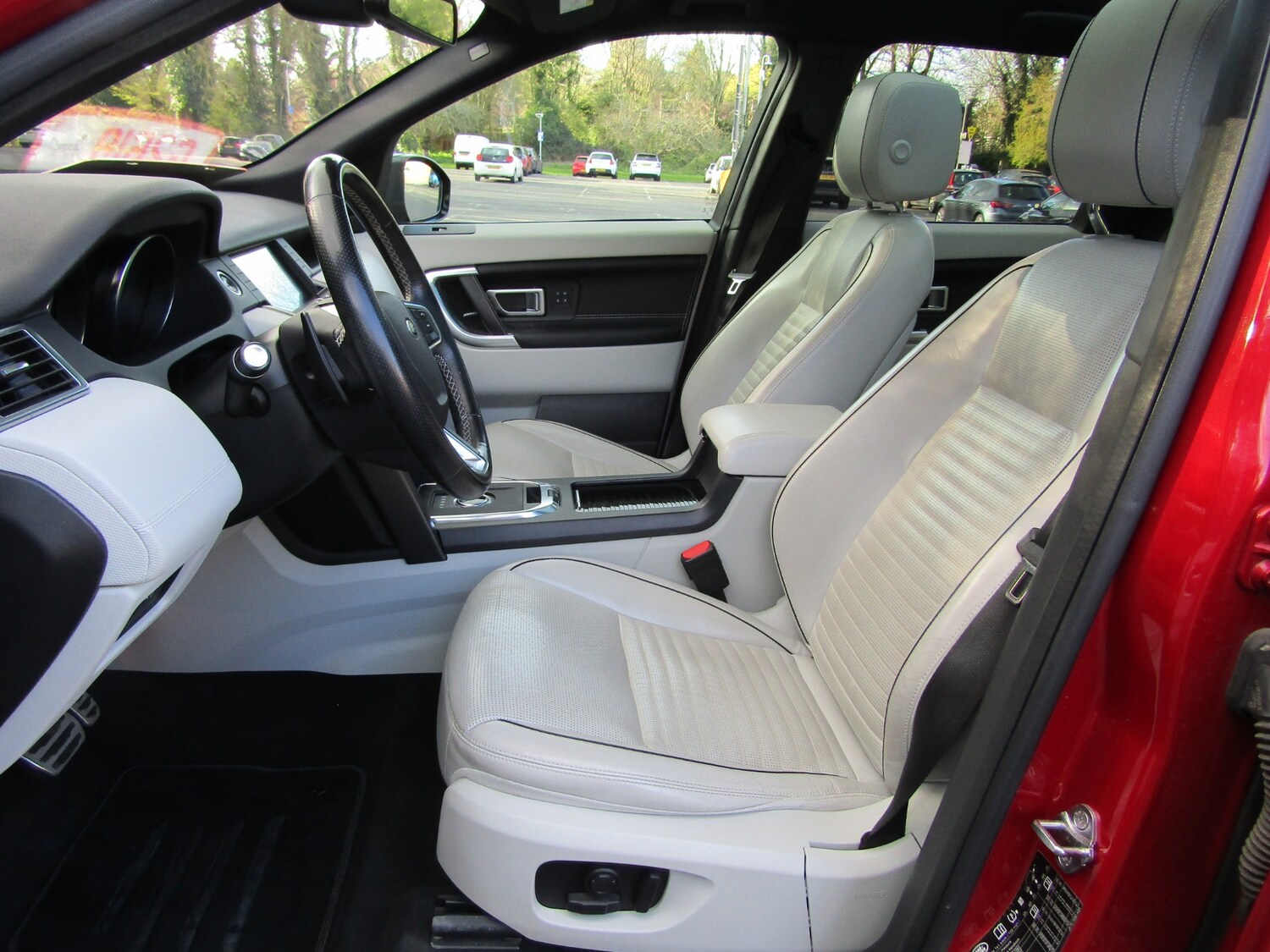 Used Land Rover Discovery Sport 2019 for sale - 78092936: Photo 16