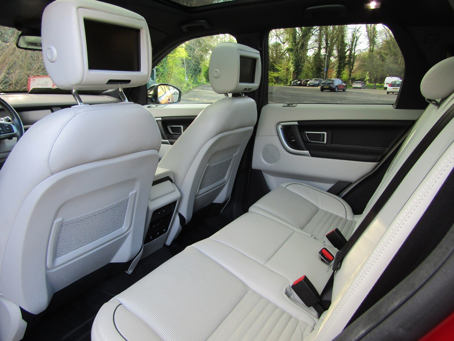 Used Land Rover Discovery Sport 2019 for sale - 78092936: Photo 19