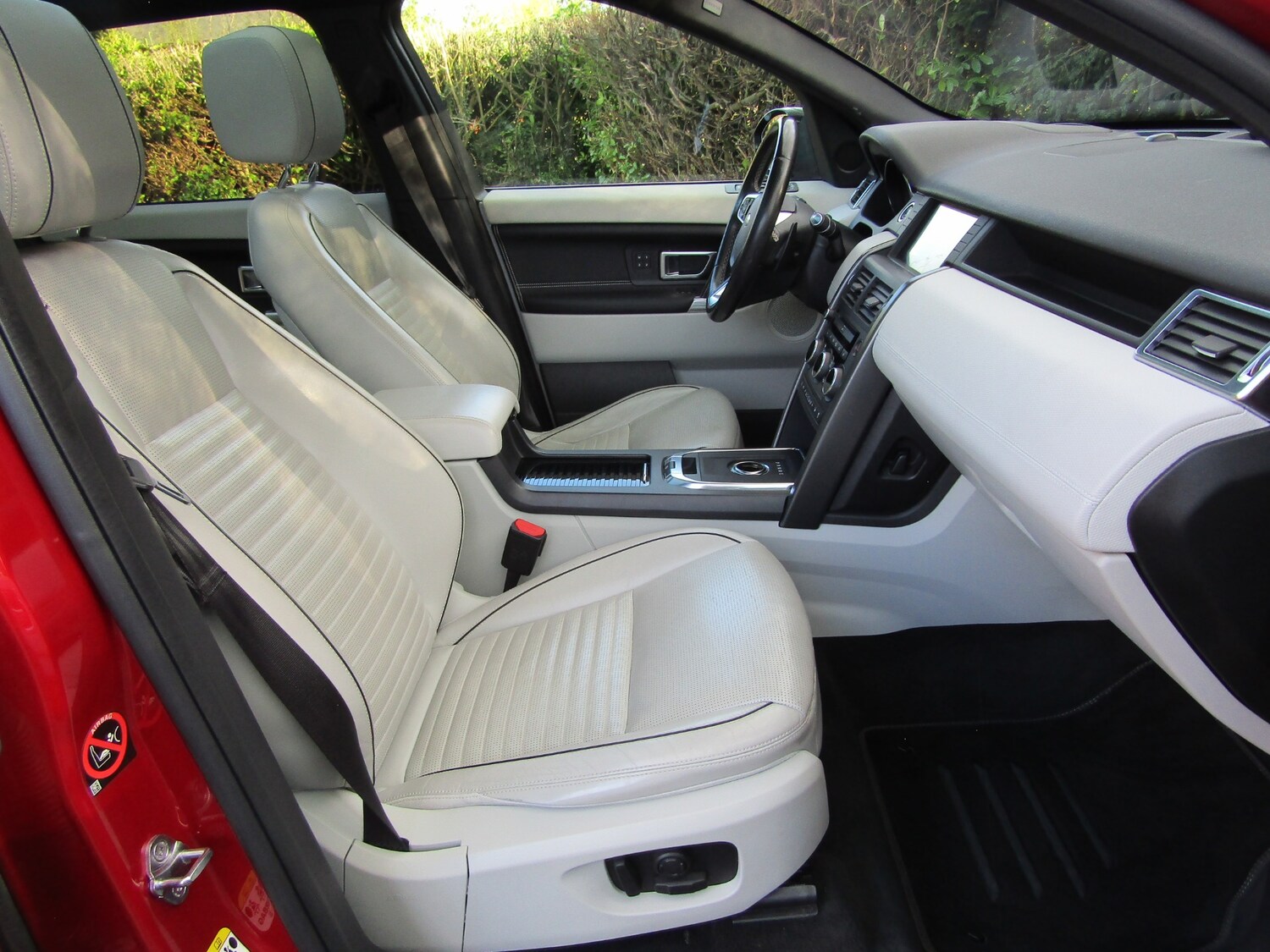 Used Land Rover Discovery Sport 2019 for sale - 78092936: Photo 24