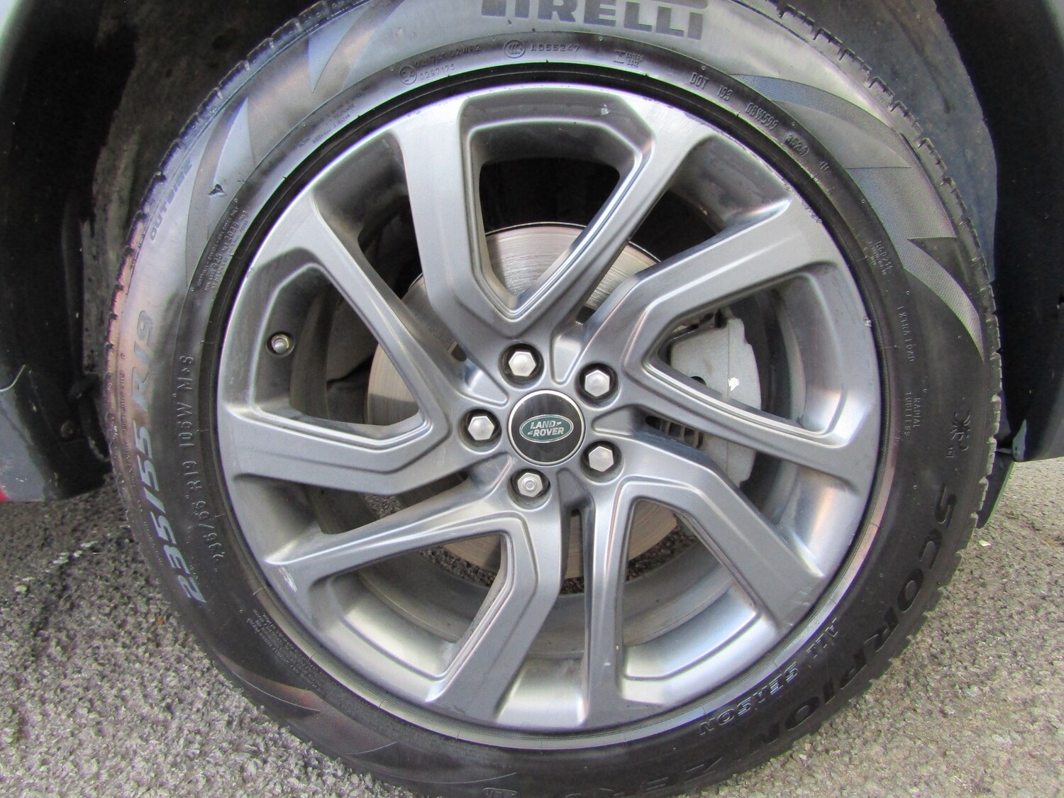 Used Land Rover Discovery Sport 2019 for sale - 78092936: Photo 27